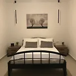 Kouzoulis House Exo Khora