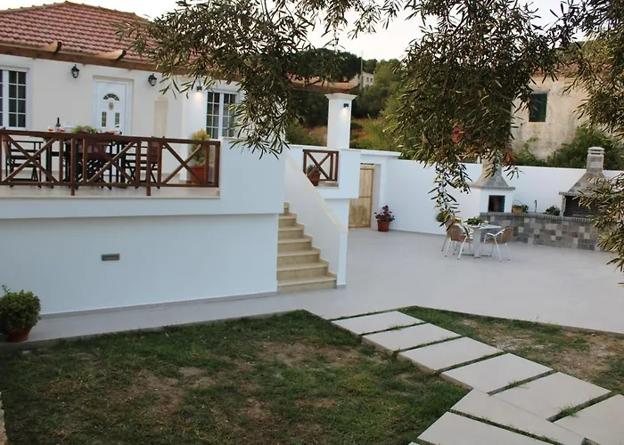 Kouzoulis House